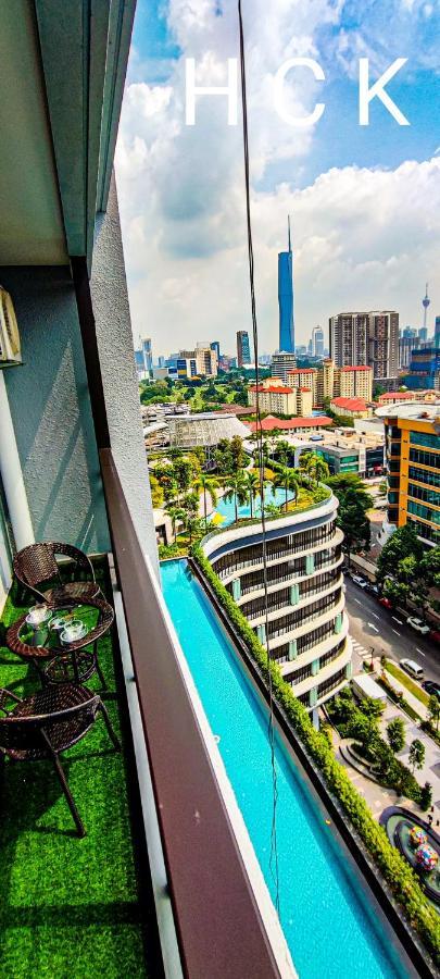 Apartemen Luxury Balcony View At Trion Kl By Hck *